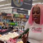 Walmart Masturbating Video: Girl Puts Cucumber In Her Coochie While masturbating With It At Walmart