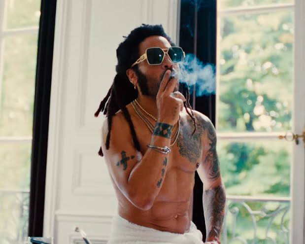 Lenny Kravitz Goes Fully Nude In New Video2