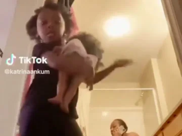 Mom Naked When Her Daughter Started Making A TikTok Video