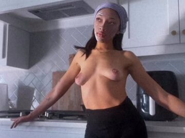 Exclusiveeryn Nudes Showing Off Her Pussy And Boobs (WATCH 18+)