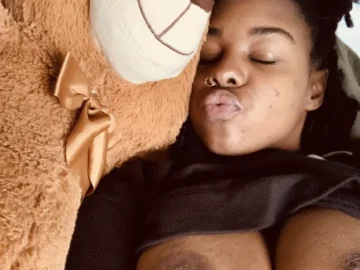 Liliwashere Nude Flaunting Her Boobs And Pussy (WATCH 18+)