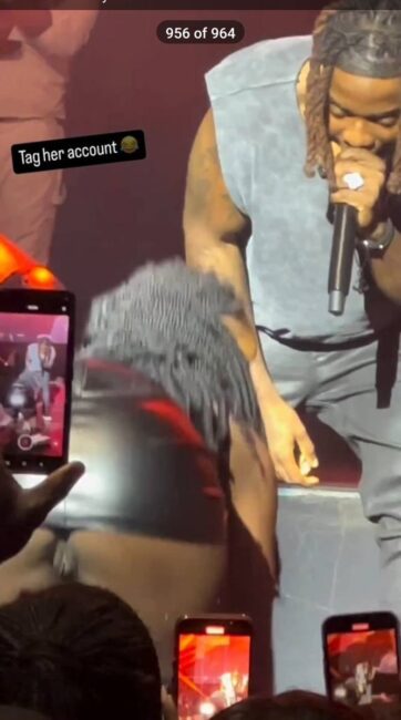 NUDE VIDEO: Girl Showed Her Pussy While Dancing Erotically Without Wearing No Pants With Ya Levis On Stage During Raha Rave in Kenya (18+)