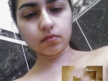Pakistani Hijabi Slut Amina Nude Flaunting Her Boobs (18+) Pakistani Hijabi Slut Amina Nude Flaunting Her Boobs (18+)