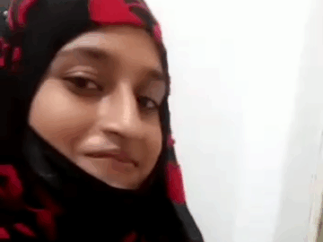 Hijabi Girl Nude Video Showing Off Boobs and Pussy (FULL VIDEO 18+)