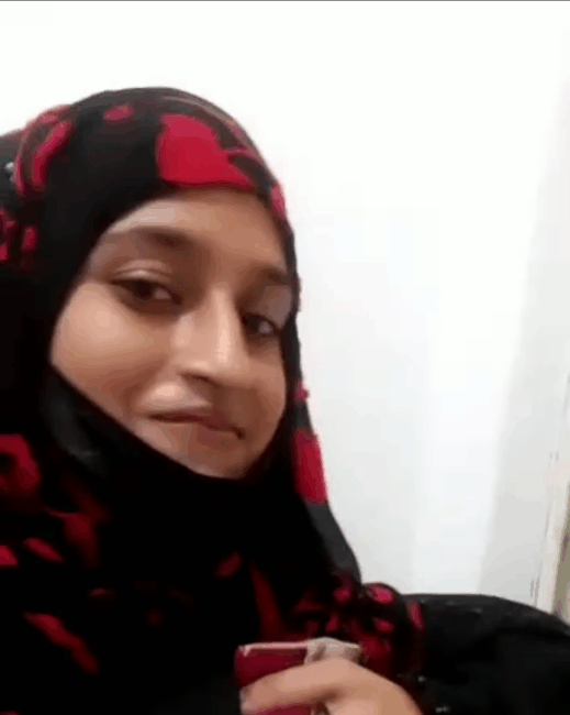 Hijabi Girl Nude Video Showing Off Boobs and Pussy (FULL VIDEO 18+)