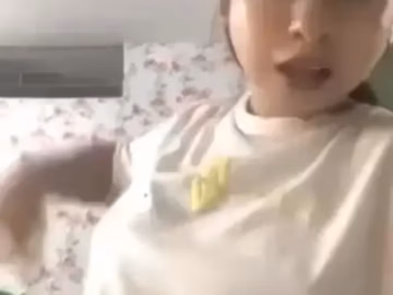 Sexy Bengali Virgin Xxx Video Fingering Herself, Shows Off Nude Boobs & Pussy (FULL VIDEO 18+)