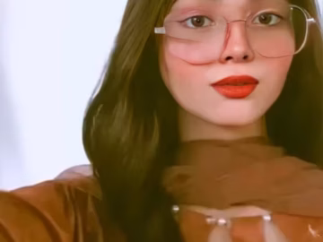 Cute Paki Babe Antal Hayat Flashes