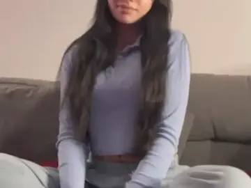 Hot Indian Teen Girl Showing 10 Ways Girls Masturbate in Viral XXX Video