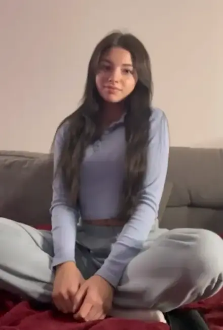 Hot Indian Teen Girl Showing 10 Ways Girls Masturbate in Viral XXX Video