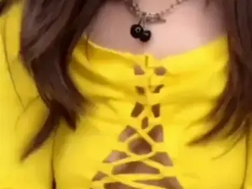 Hot Desi Girl Priyanshi Xxx Video Stripping Fully Nude and Shaking Her Boobs on Tango Live (FULL VIDEO 18+) Hot Desi Girl Priyanshi Xxx Video Stripping Fully Nude and Shaking Her Boobs on Tango Live (FULL VIDEO 18+)